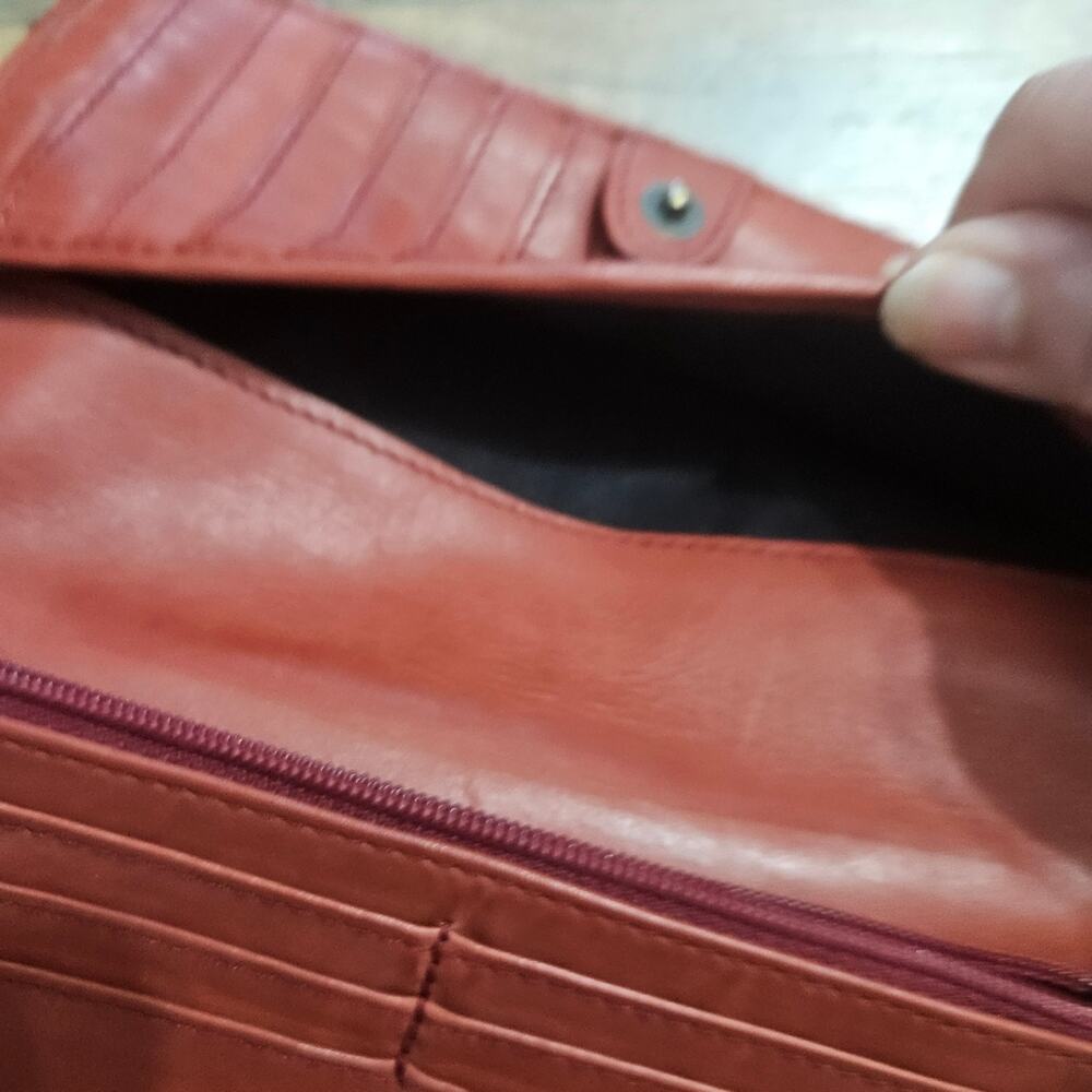 Harbour 2nd Billfold Red Leather Wallet Credit Card Slots Snap Closure - Picture 4 of 15